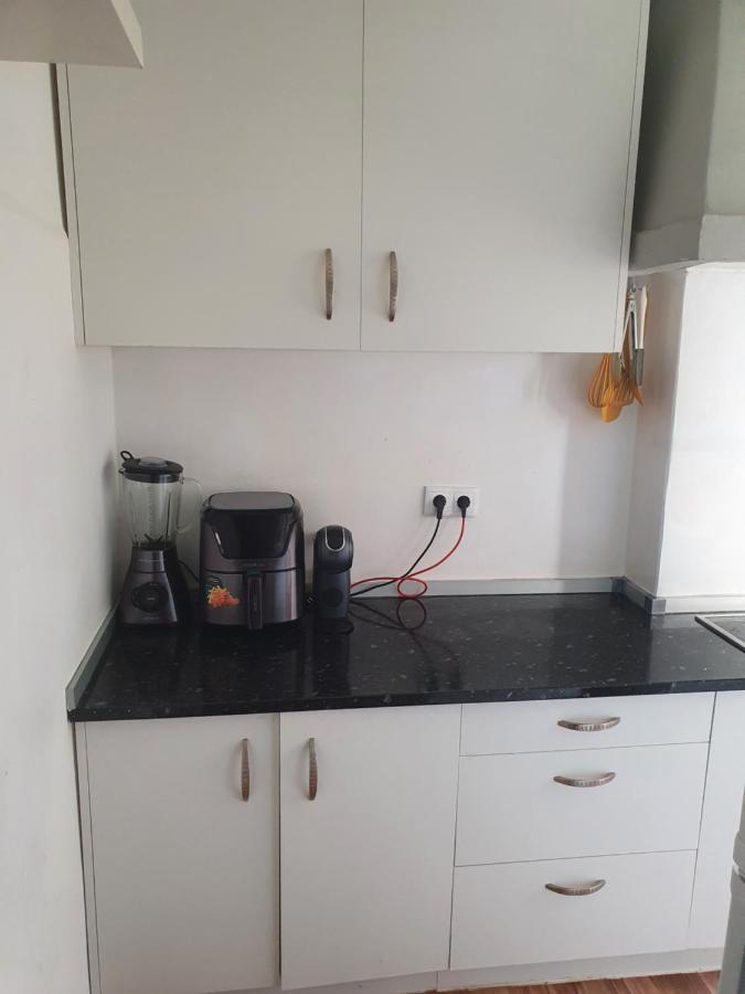 Habitacion Pequena Con Balcon Apartment Vigo Exterior photo